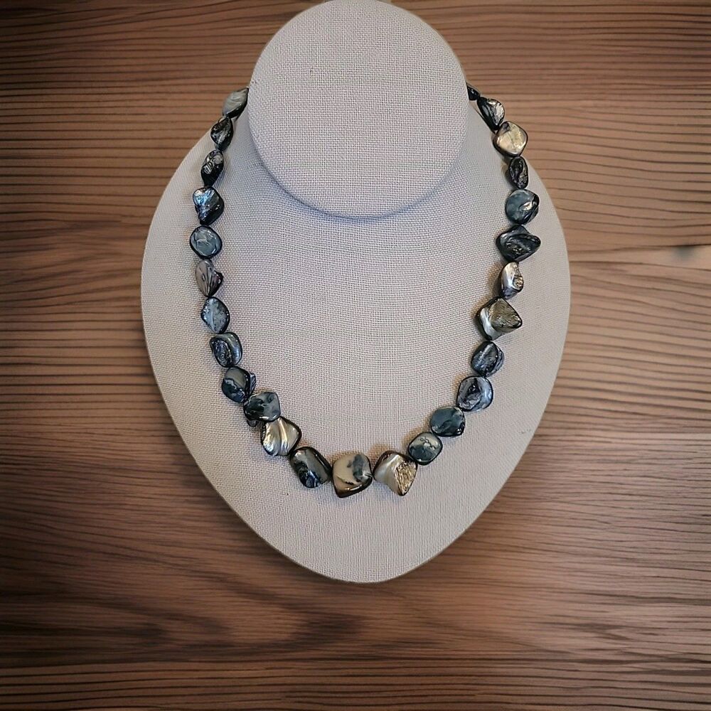 Mother of Pearl Shell Necklace Polished Freeform Cream Peacock Blue Boho 18/20"